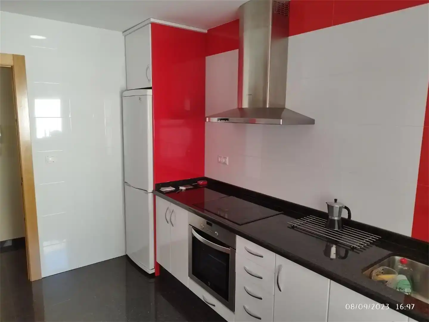 Kitchen of Ground floor for sale in Corral-Rubio, Albacete
