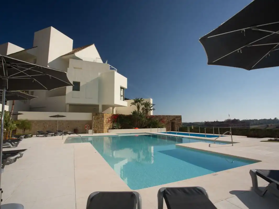 Apartment with pool for sale in Calle Muñiz 7, imagen 2