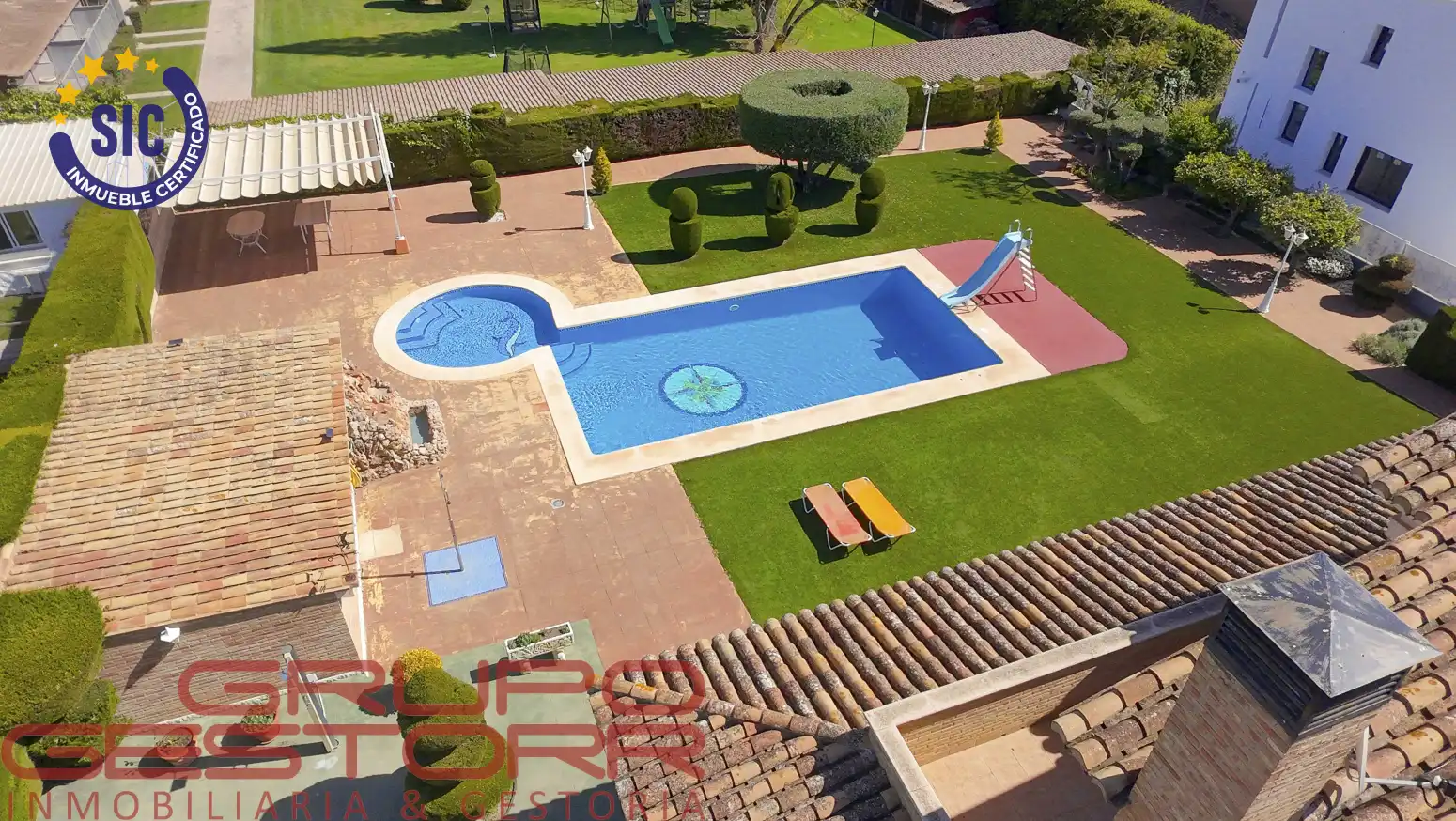 Piscina de Casa o chalet en venta en Valencia con Aire acondicionado, Calefacción y Jardín privado