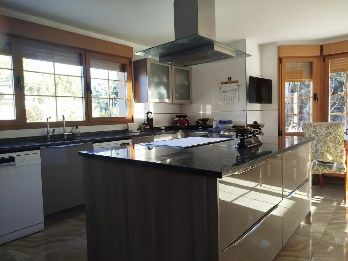 Kitchen of Houses for sale in El Escorial  with Heating and Swimming Pool