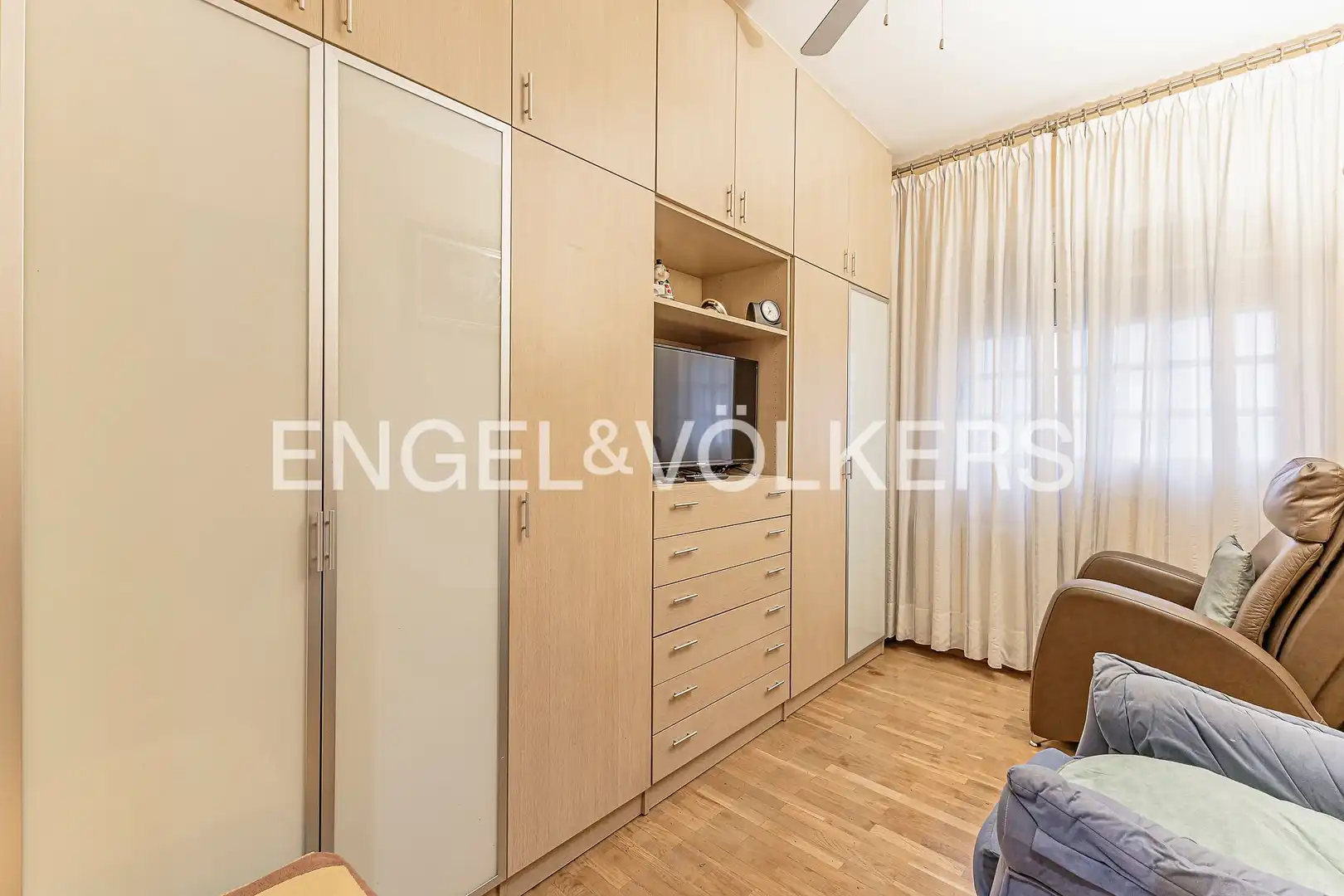 Bedroom of Flat for sale in Barcelona  with Air Conditioner, Heating and Furnished