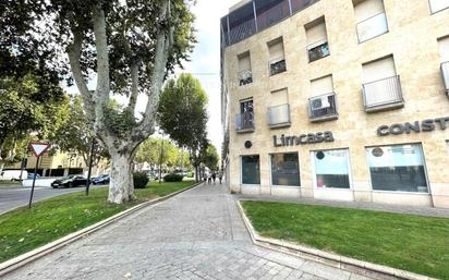 Exterior view of Flat for sale in Salamanca Capital  with Terrace and Balcony