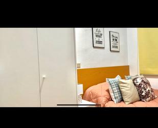 Bedroom of Flat to share in  Valencia Capital  with Air Conditioner