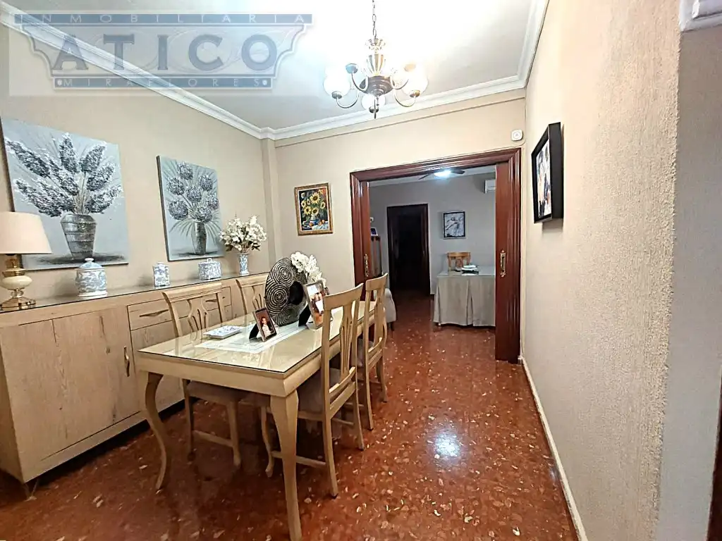 Dining room of Flat for sale in Sevilla  with Air Conditioner