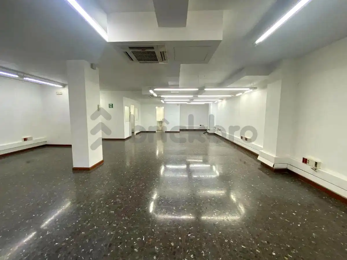 Oficina en venta en Barcelona con Aire acondicionado y Calefacción