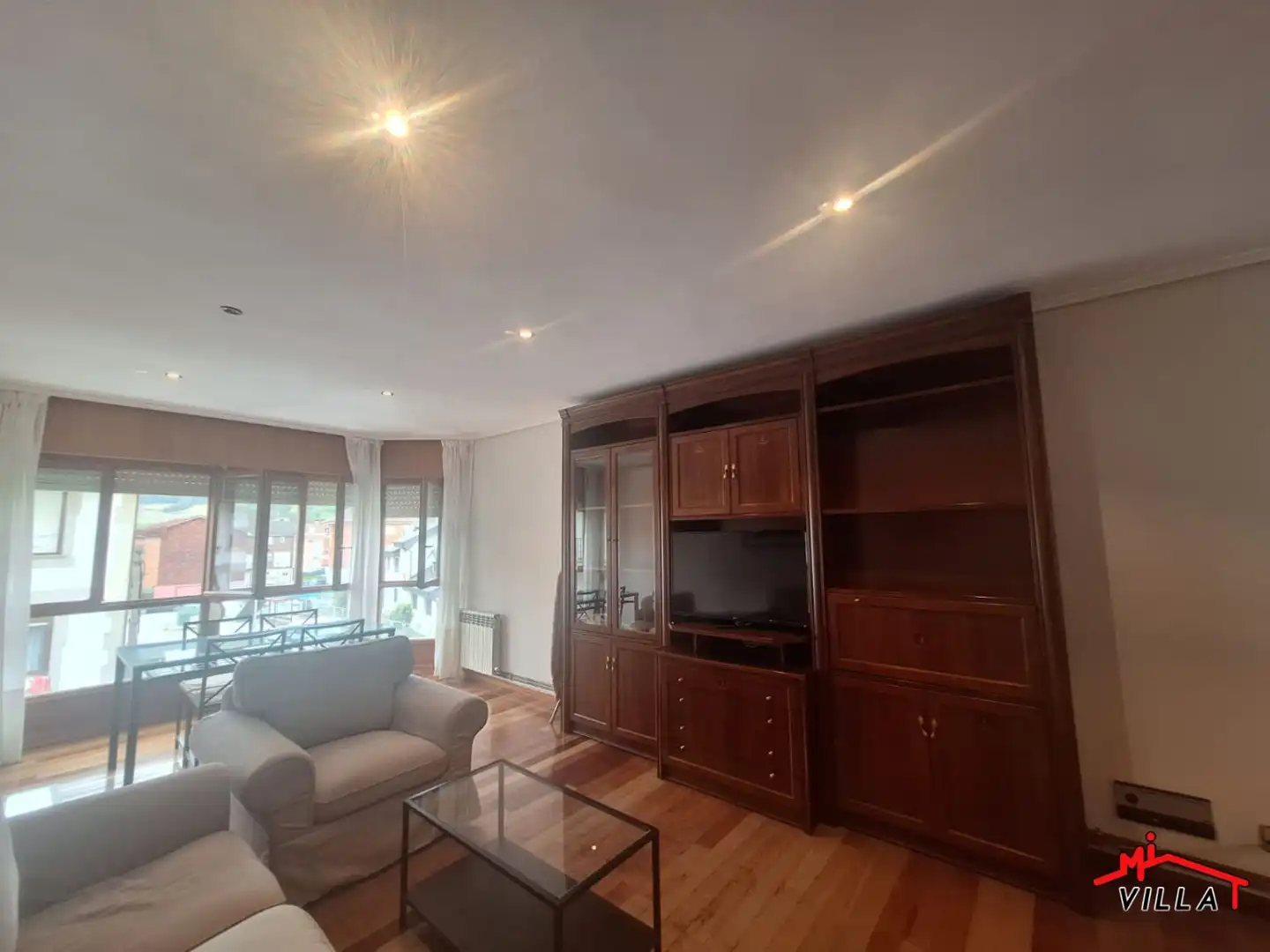 Sala de estar de Piso de alquiler en Ramales de la Victoria con Calefacción, Amueblado y Balcón