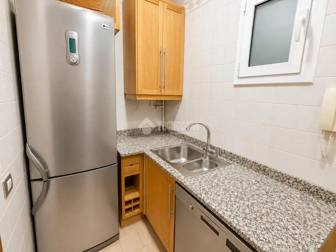 Cocina de Piso en venta en Barcelona con Parquet y Balcón