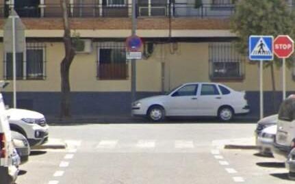 Photo 3 of Flat for sale in Calle Ciudad de Burjassot, Parque Alcosa, Sevilla