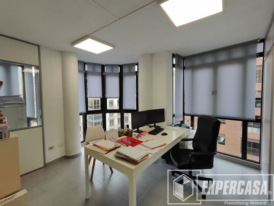 Local de lloguer a Estación - Universidad, Oeste