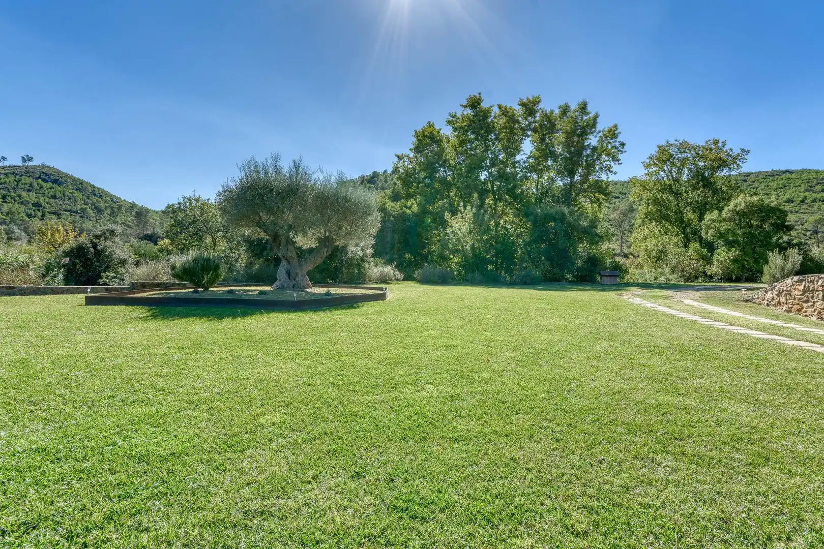 Jardín de Finca rústica en venta en Boadella i les Escaules con Calefacción, Jardín privado y Terraza