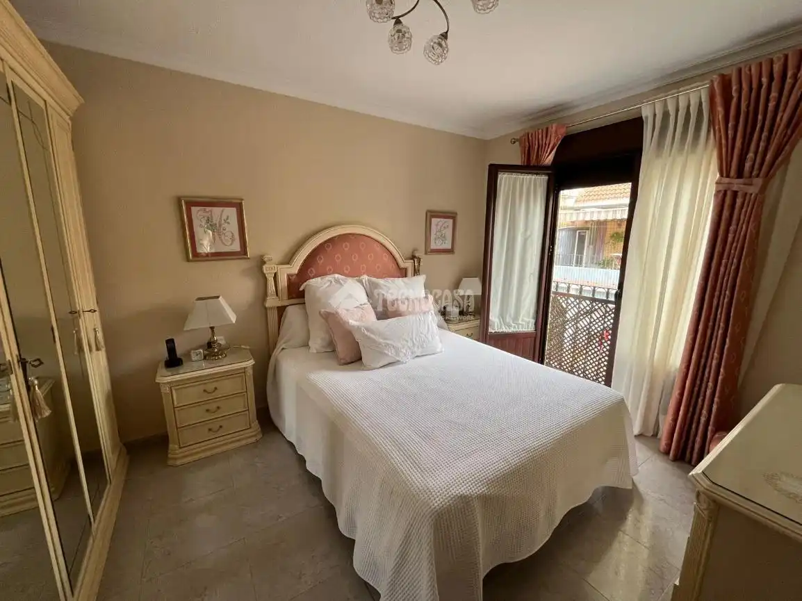 Bedroom of Detached homes for sale in Alcalá de Guadaira  with Air Conditioner, Heating and Balcony
