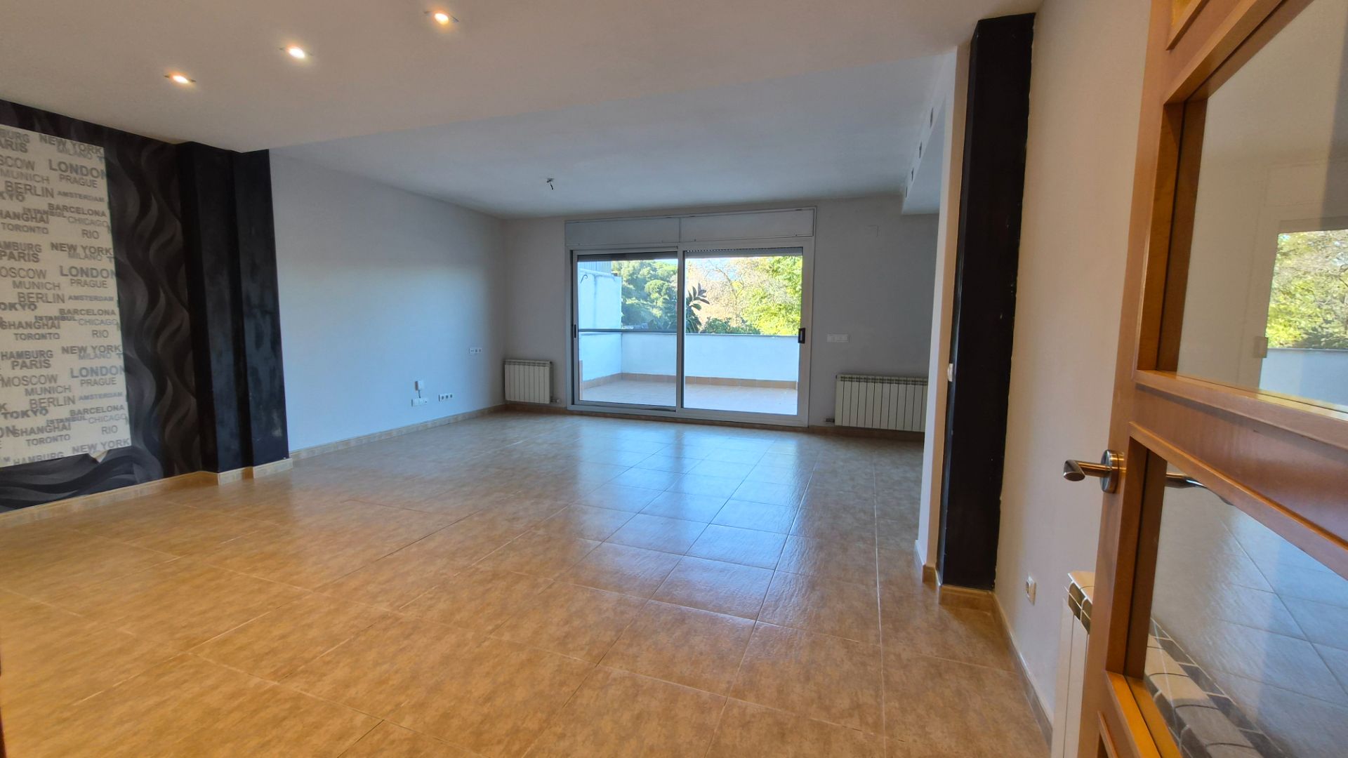 Living room of Planta baja for sale in Pineda de Mar  with Heating, Terrace and Oven