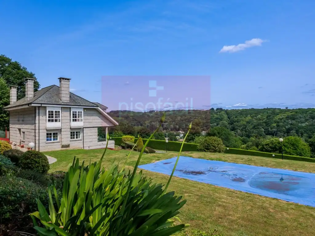 Piscina de Casa o chalet en venta en Lugo