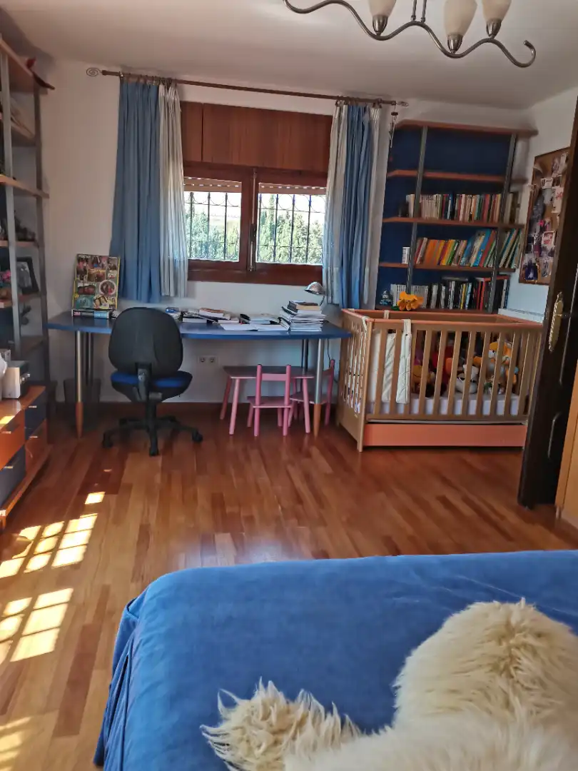 Dormitori de Casa o xalet en venda en Málaga amb Calefacció, Jardí privat i Parquet