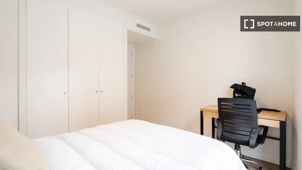 Room in Sol