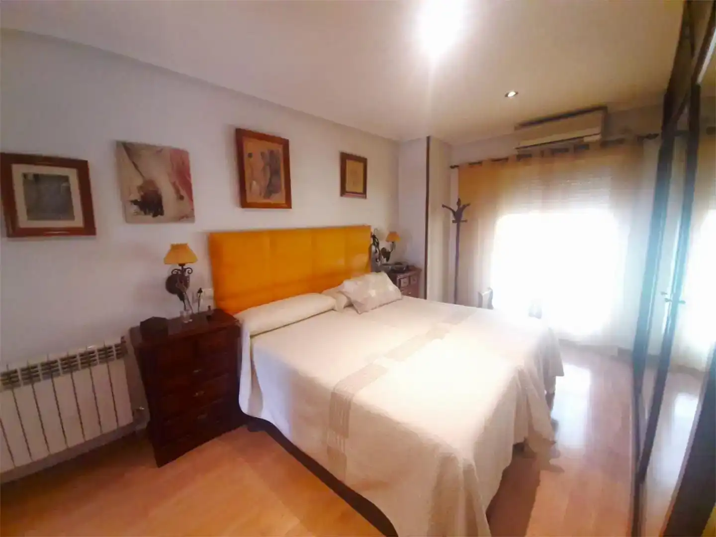 Dormitori de Casa adosada en venda en Cazorla amb Aire condicionat i Balcó