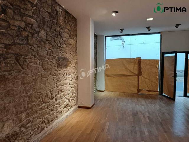 Local comercial en Alquiler en Ciudad Vieja