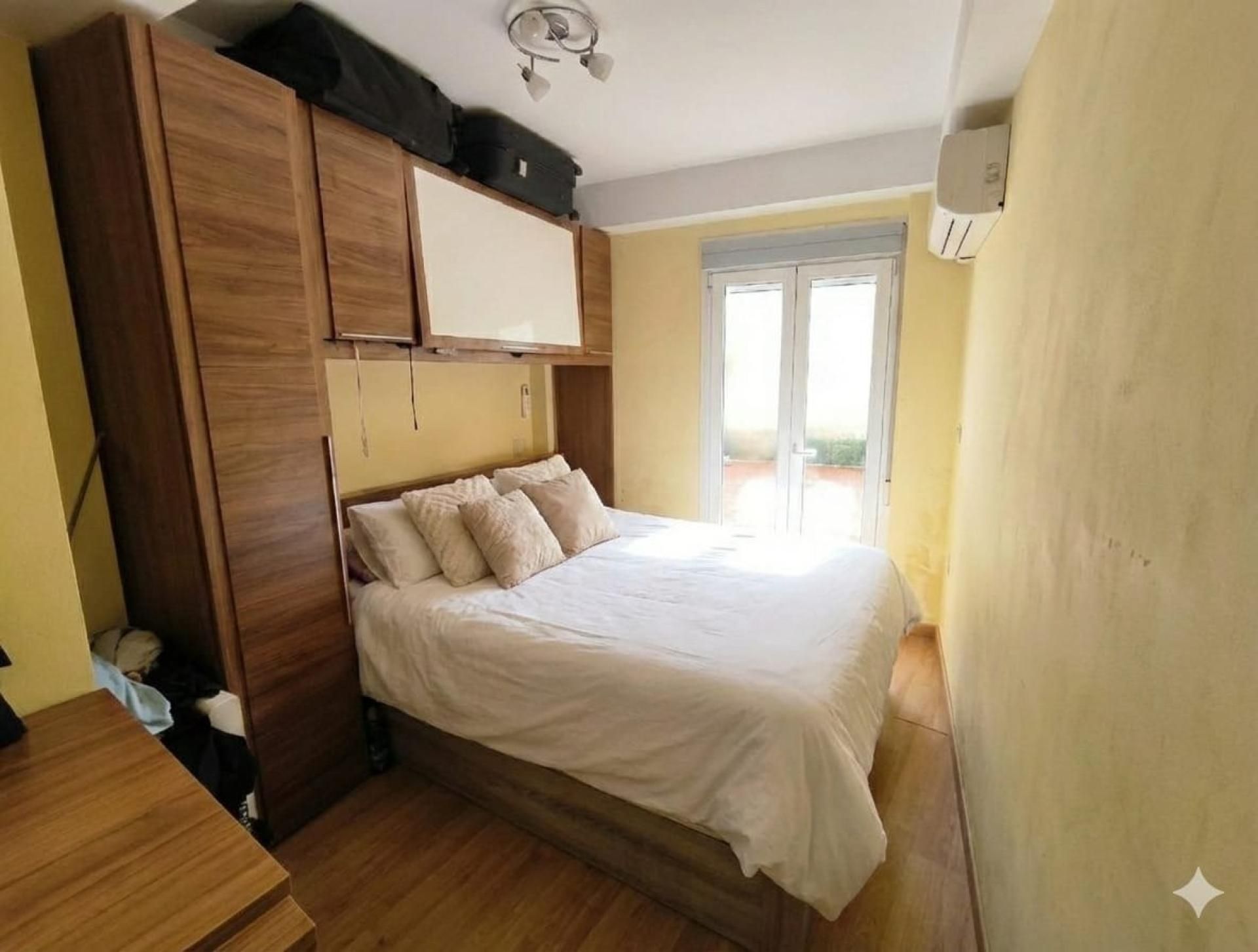 Bedroom of Flat for sale in  Huesca Capital  with Air Conditioner and Terrace