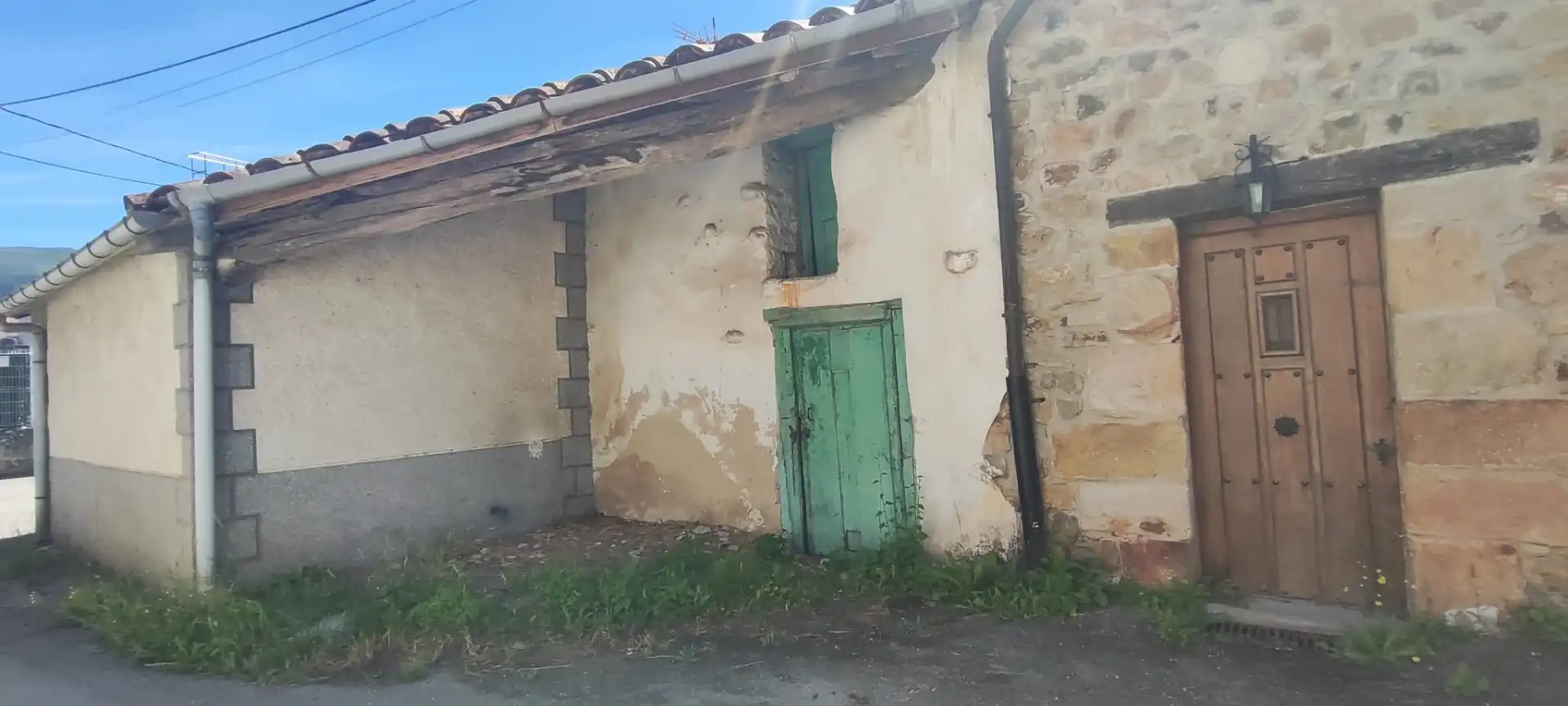 Vista exterior de Casa o xalet en venda en Corvera de Toranzo