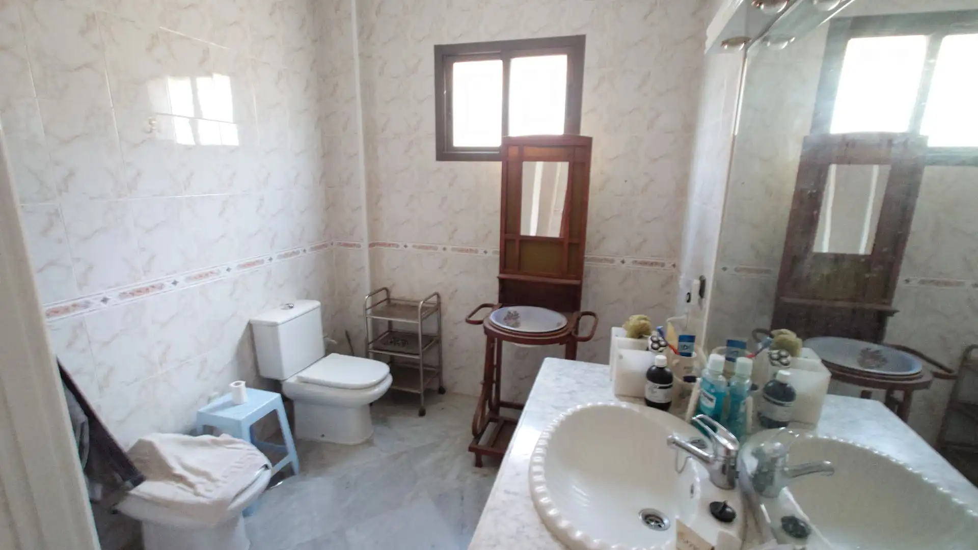 Baño de Casa o chalet en venta en Espartinas con Aire acondicionado, Jardín privado y Terraza