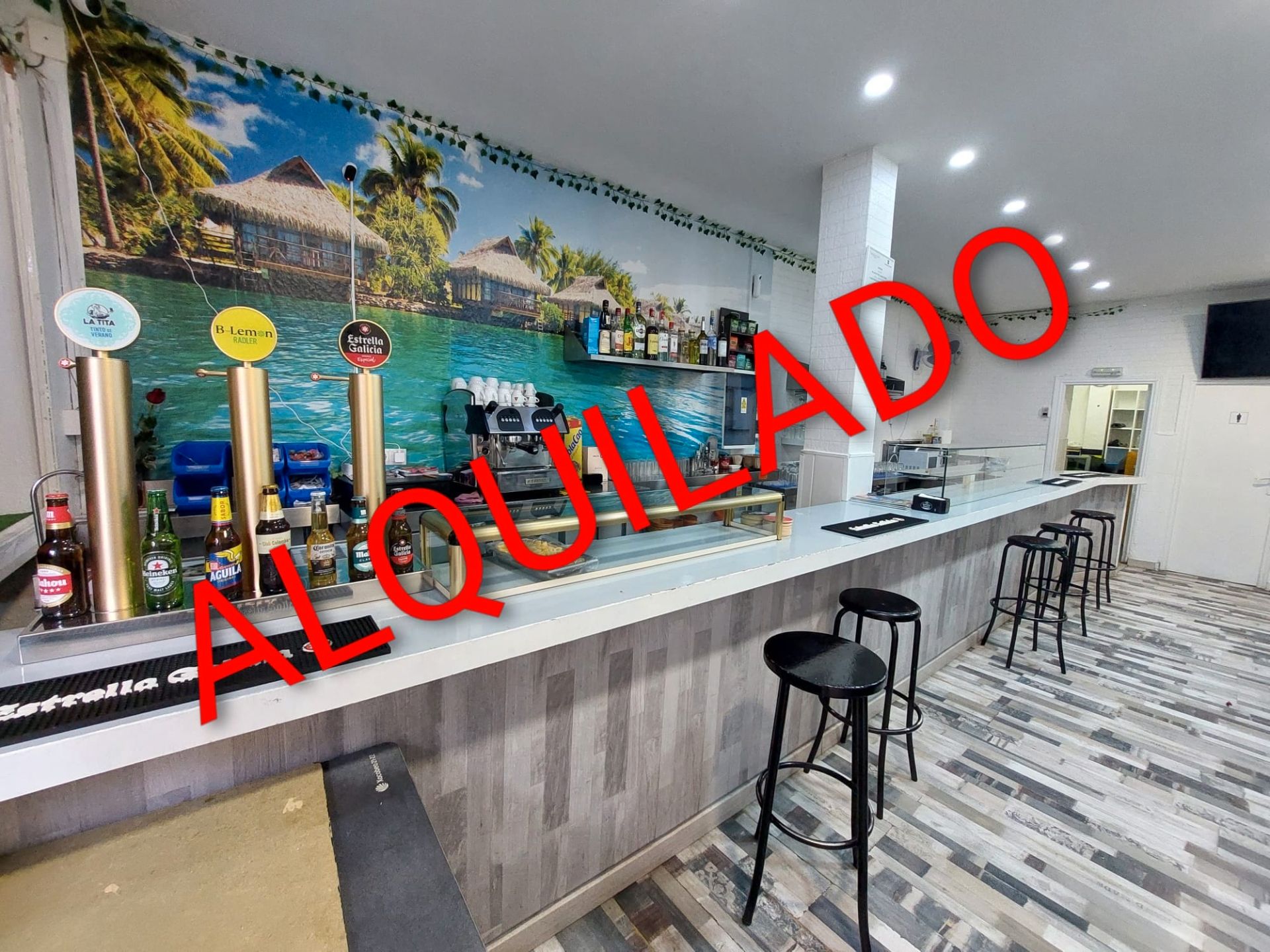 Local de lloguer en Alcorcón amb Terrassa i Moblat