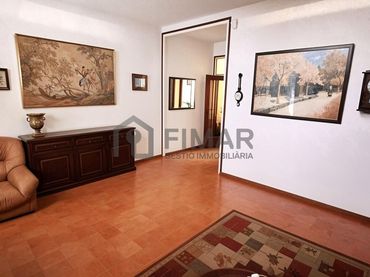 Casa amb balcó en venda a calle Goya
