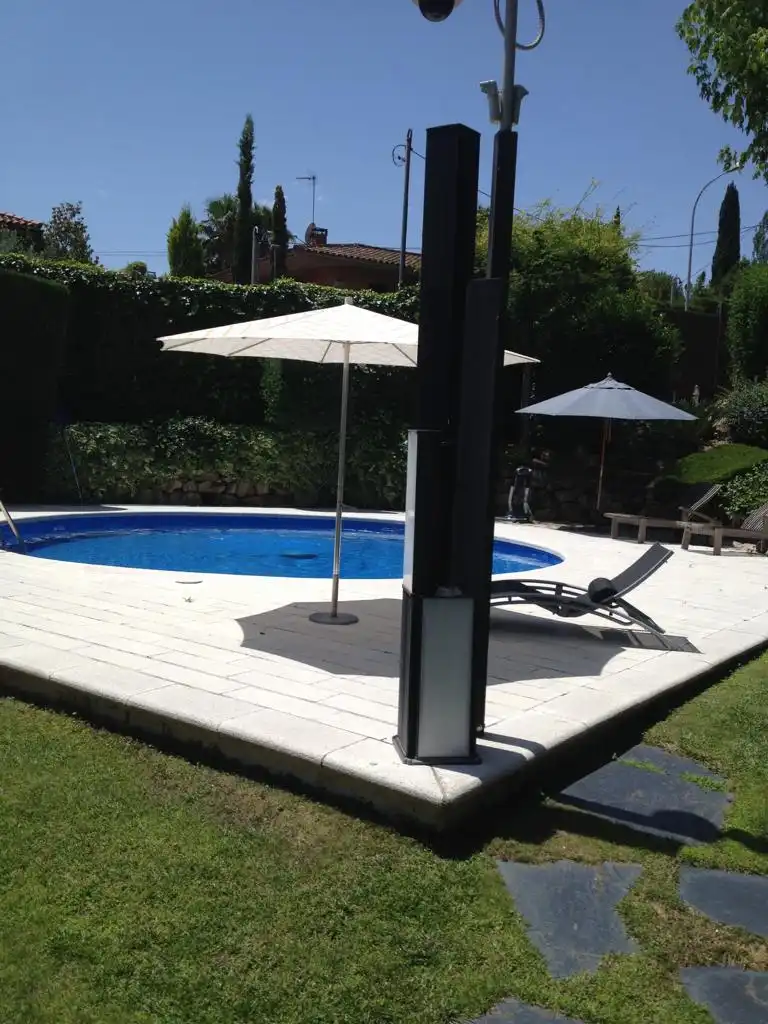 Piscina de Casa o chalet en venta en Cerdanyola del Vallès con Aire acondicionado, Calefacción y Jardín privado