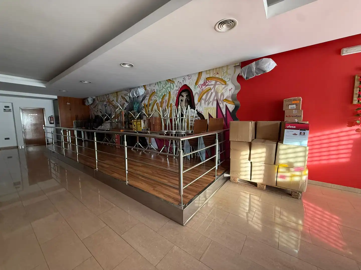 Commercial properties for sale in Socuéllamos  with Air Conditioner, Heating and Furnished
