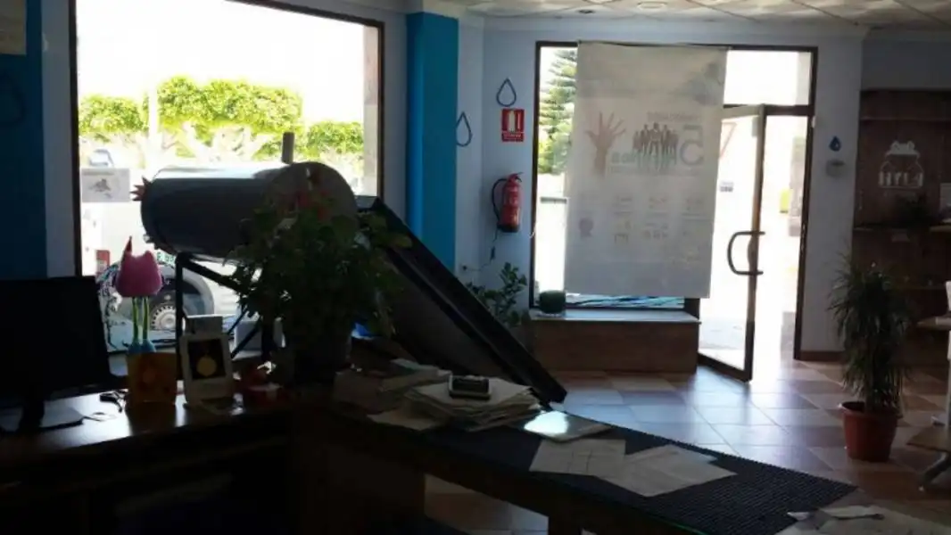 Local comercial en venda a El Ejido Ciudad, imagen 3