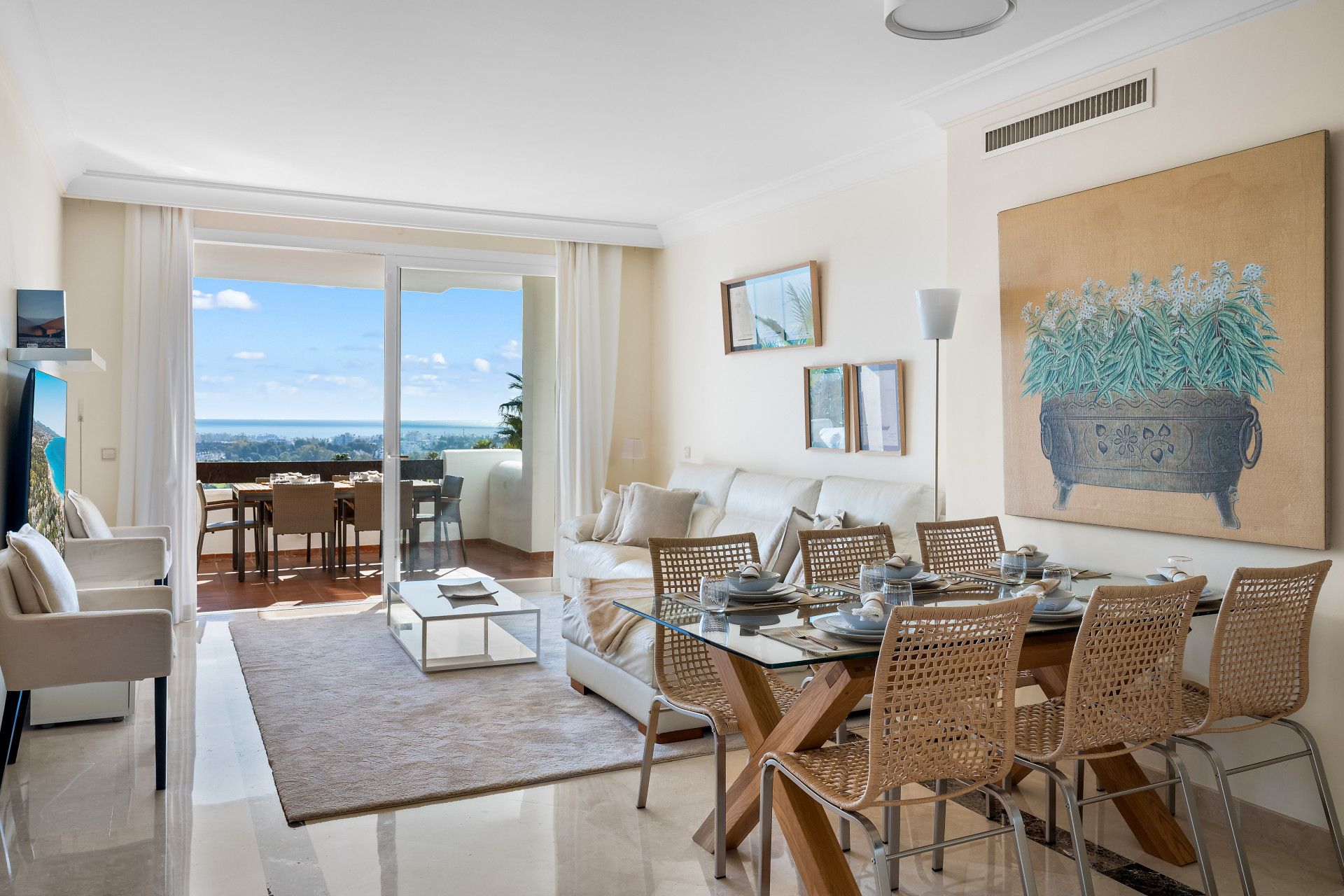 Dining room of Apartment to rent in Benahavís  with Air Conditioner, Terrace and Swimming Pool