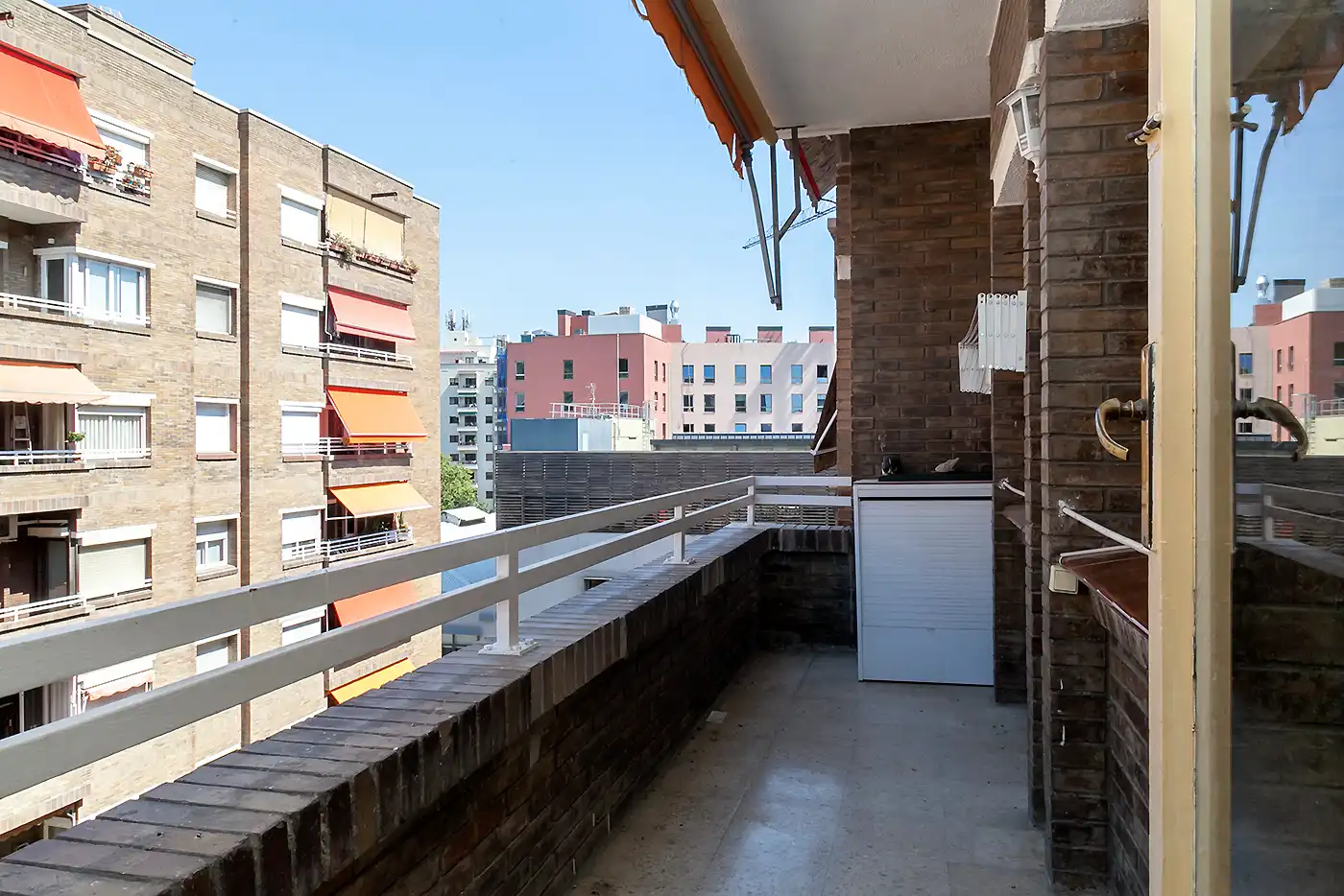 Terraza de Piso en venta en Barcelona con Balcón y Alarma