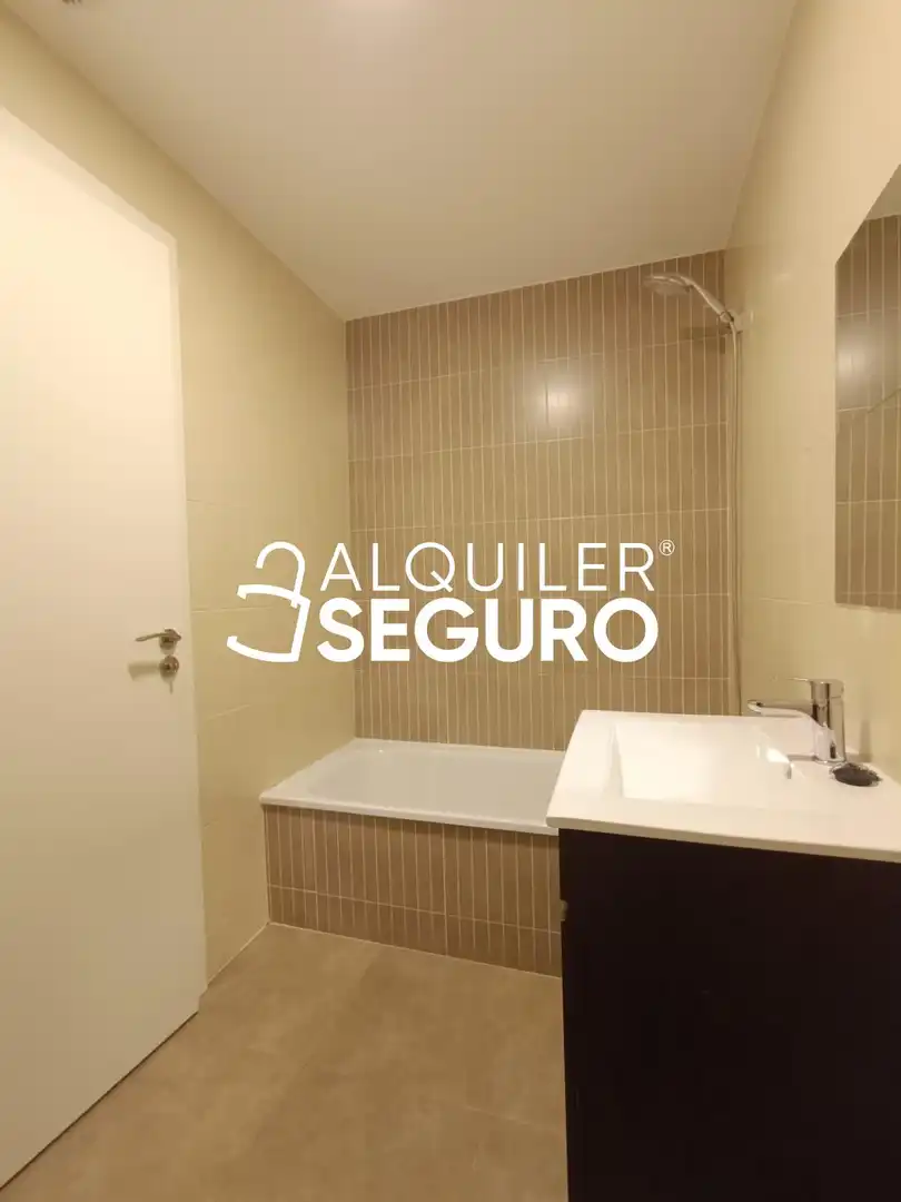 Bathroom of Flat for rent in San Nicasio - Campo de Tiro - Solagua