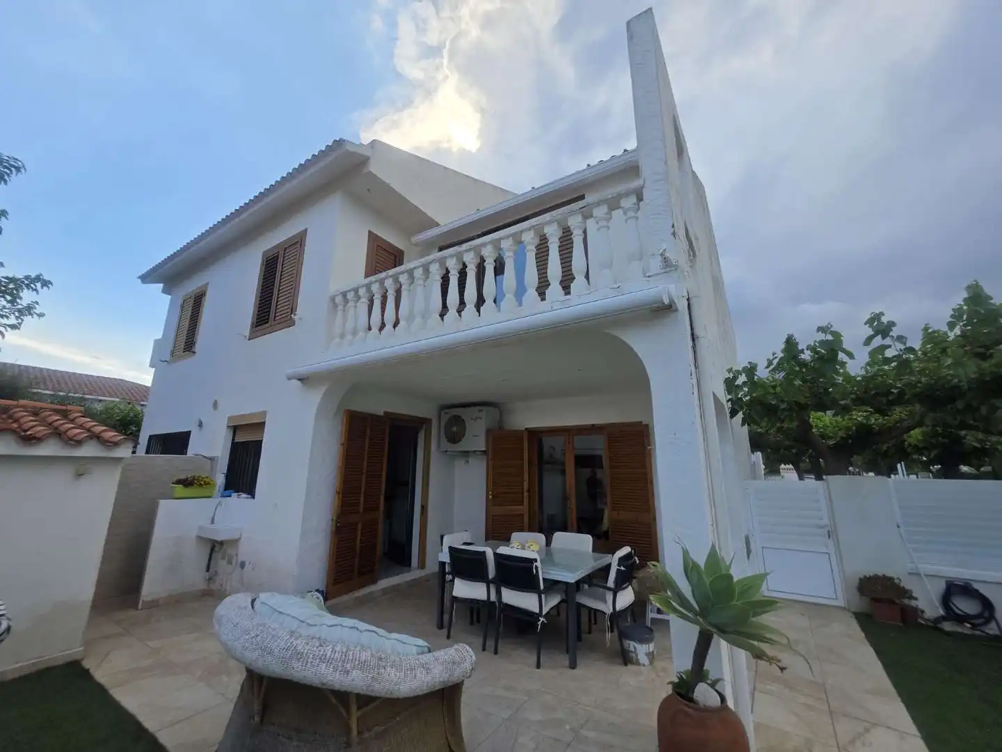 Vista exterior de Casa o xalet en venda en Oropesa del Mar / Orpesa amb Aire condicionat, Terrassa i Traster