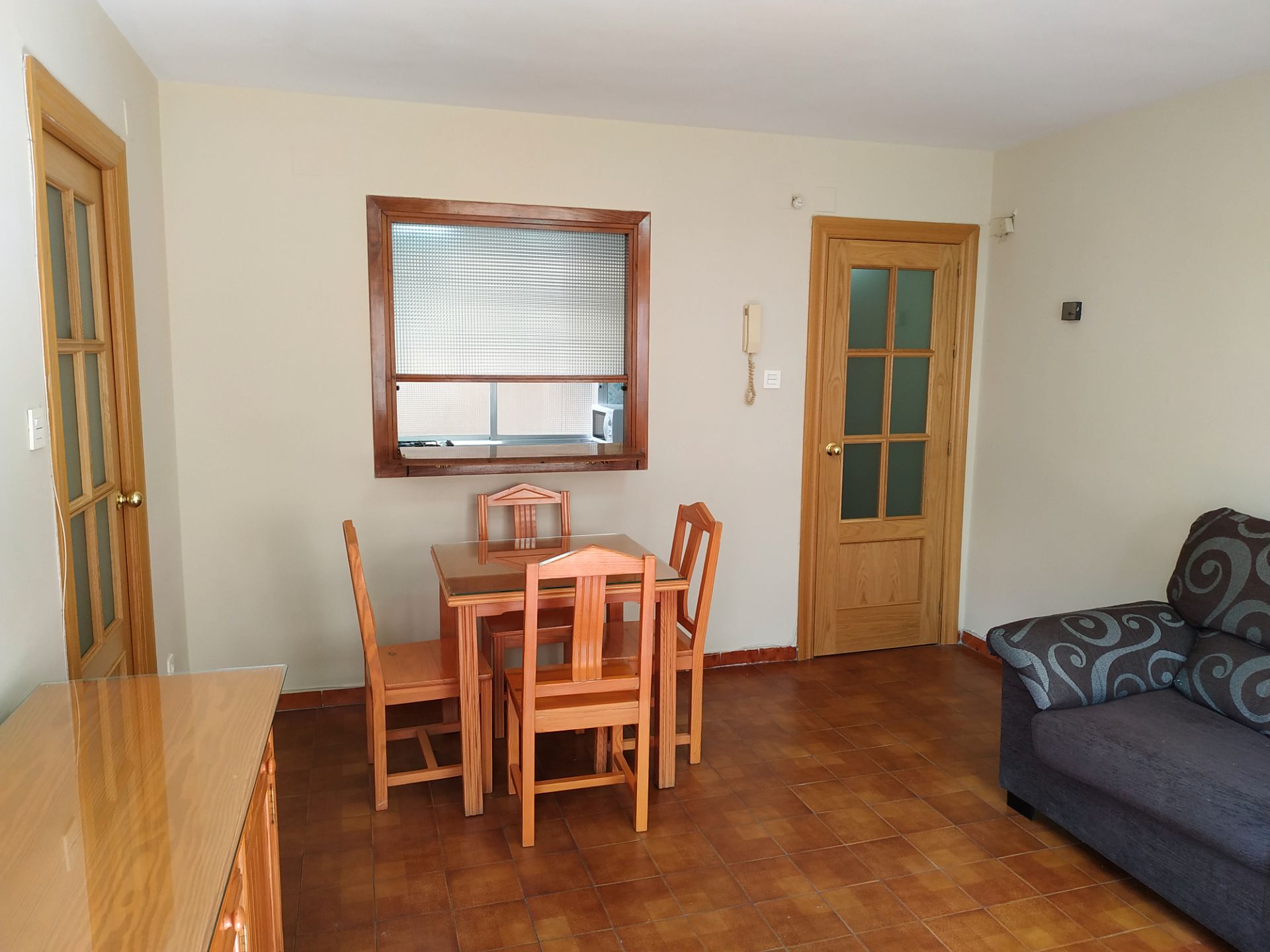 Dining room of Flat to rent in  Granada Capital  with Heating, Furnished and Oven