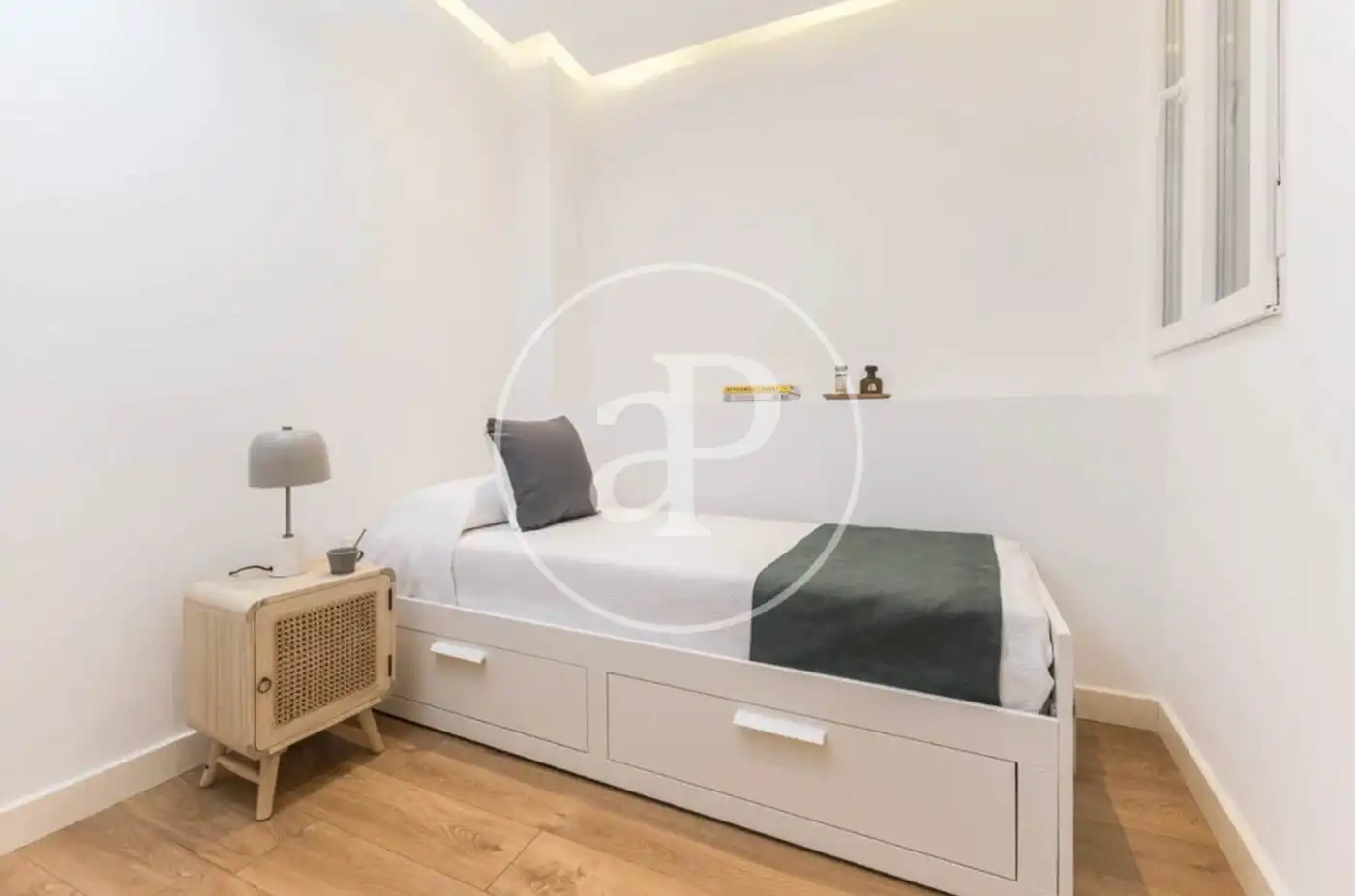 Habitación de Piso de alquiler en Madrid con Aire acondicionado, Calefacción y Amueblado