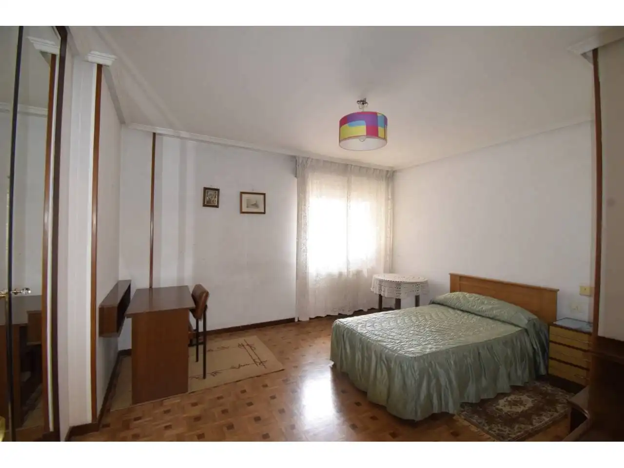 Habitación de Piso de alquiler en León Capital  con Calefacción, Terraza y Trastero