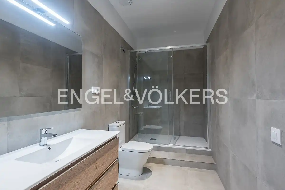 Flat with terrace to rent in Ciutat Vella, imagen 14