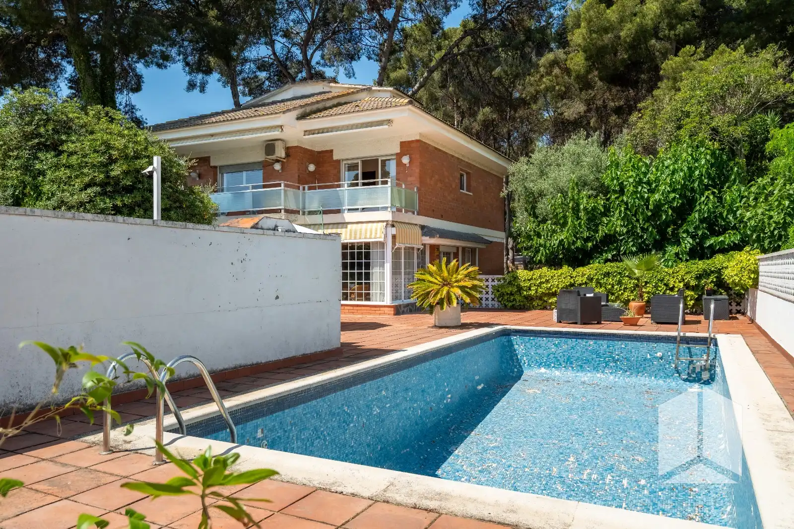 Piscina de Casa o xalet en venda en Castelldefels amb Terrassa, Piscina i Balcó