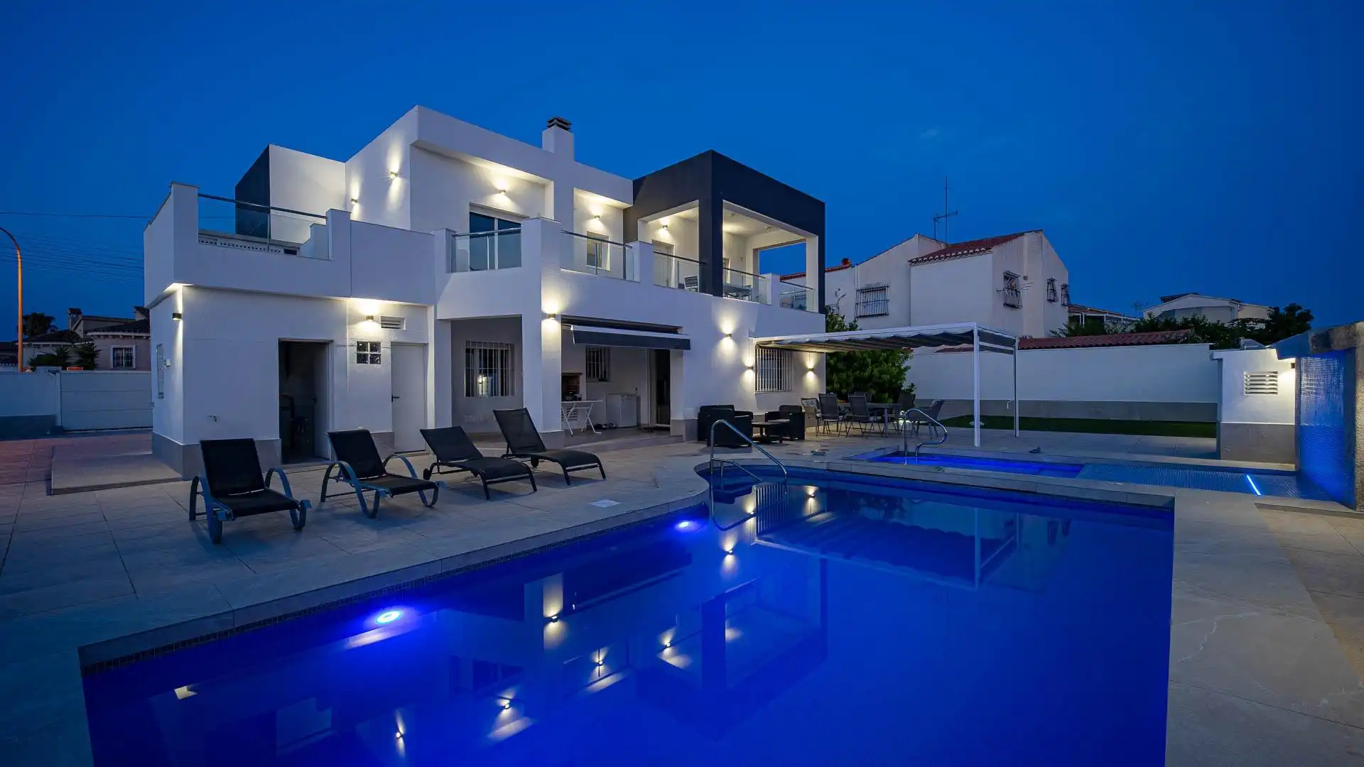 Detached house with terrace for sale in VAN EYCK, imagen 2