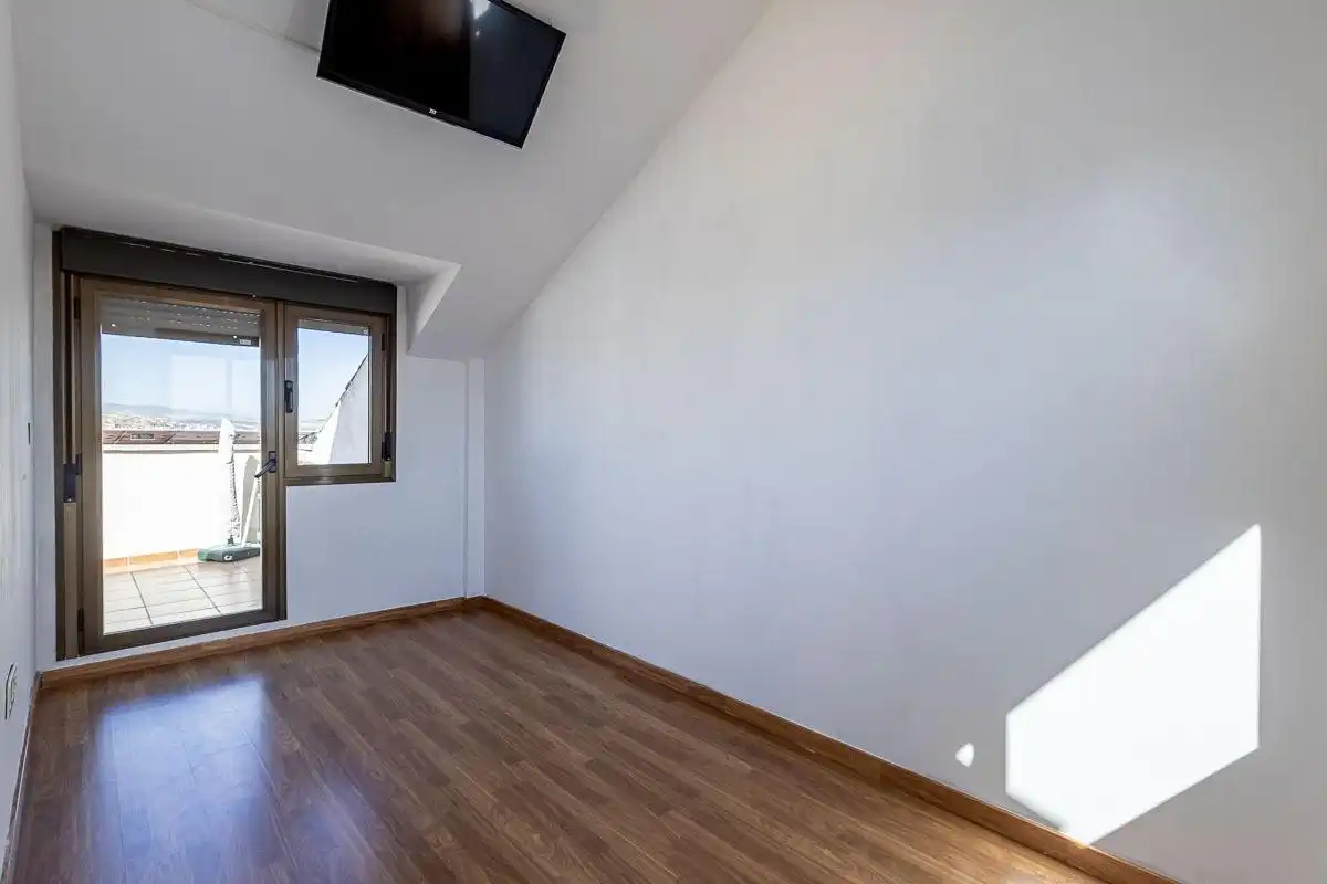 Bedroom of Attic for sale in Alhendín  with Air Conditioner, Parquet flooring and Storage room