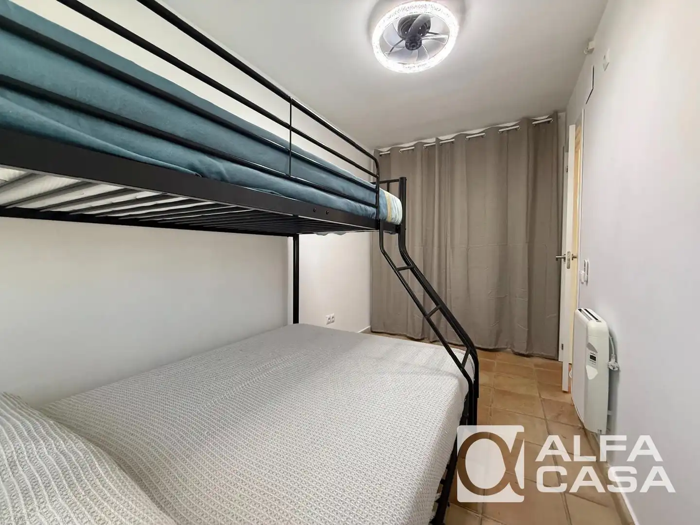 Dormitori de Casa o xalet en venda en Lloret de Mar amb Calefacció, Terrassa i Traster