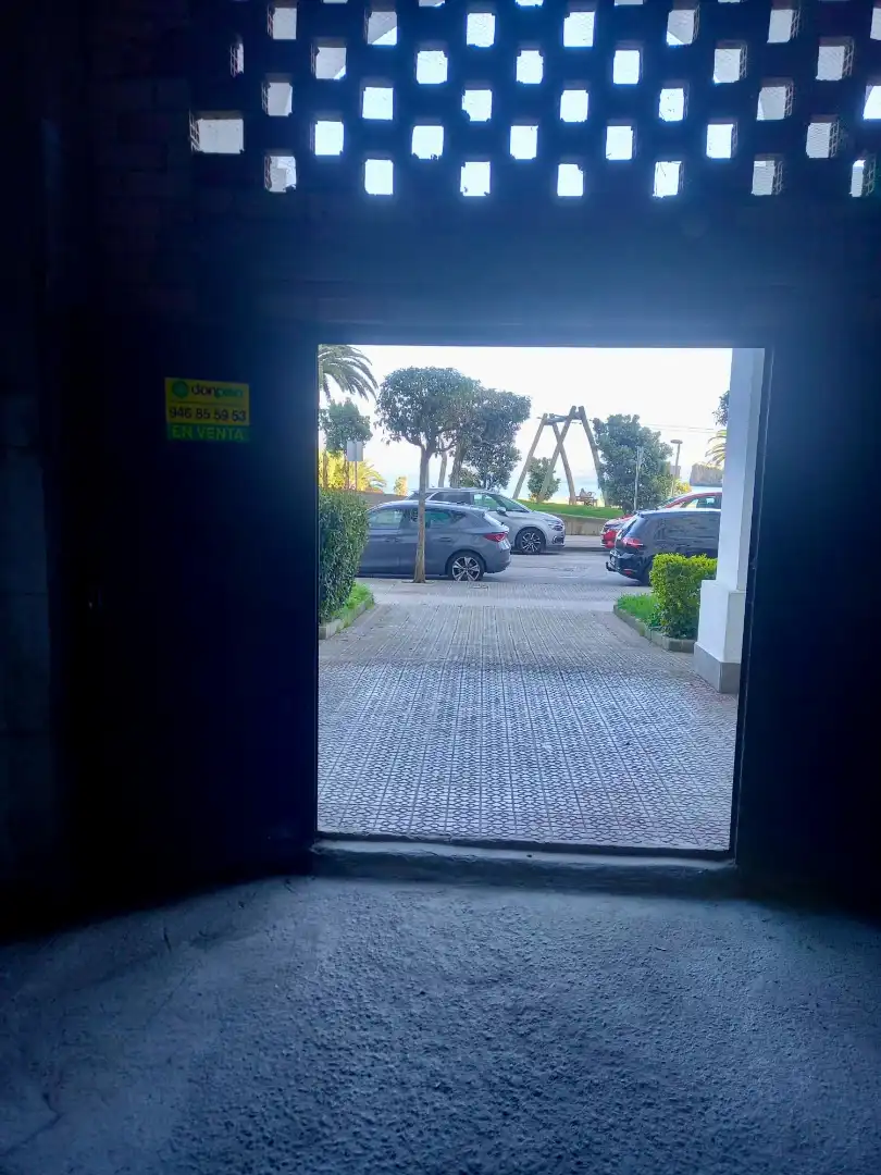 Local comercial en venta en Calle Padre Basabe, imagen 3