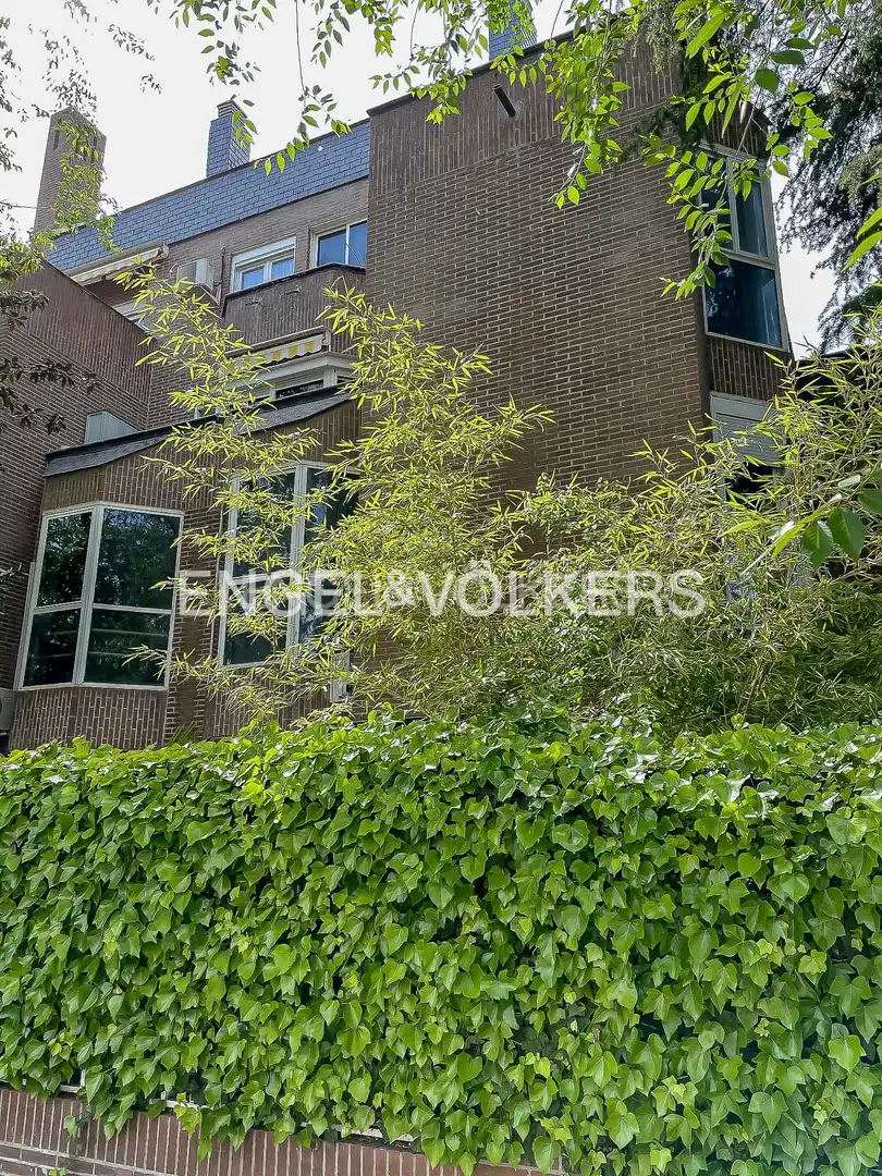 Exterior view of Flat for rent in Madrid  with Air Conditioner, Heating and Private garden