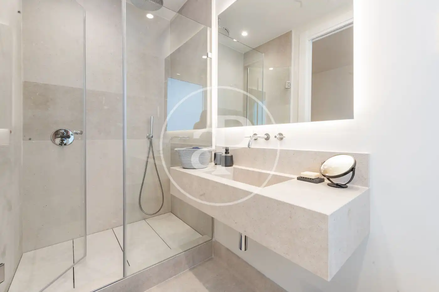 Baño de Piso en venta en Madrid con Aire acondicionado, Calefacción y Terraza