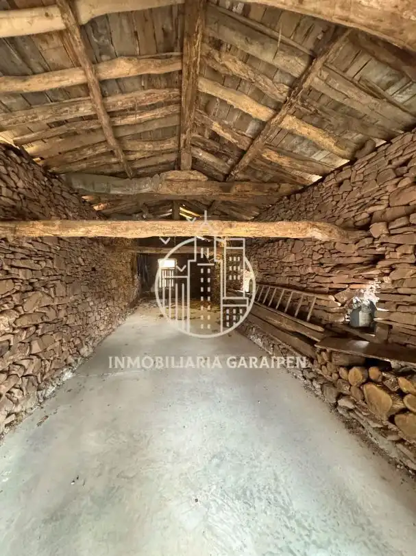 Edifici en venda en Elduain