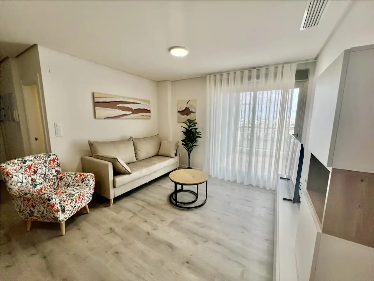 Sala de estar de Ático en venta en Orihuela con Calefacción, Terraza y Trastero
