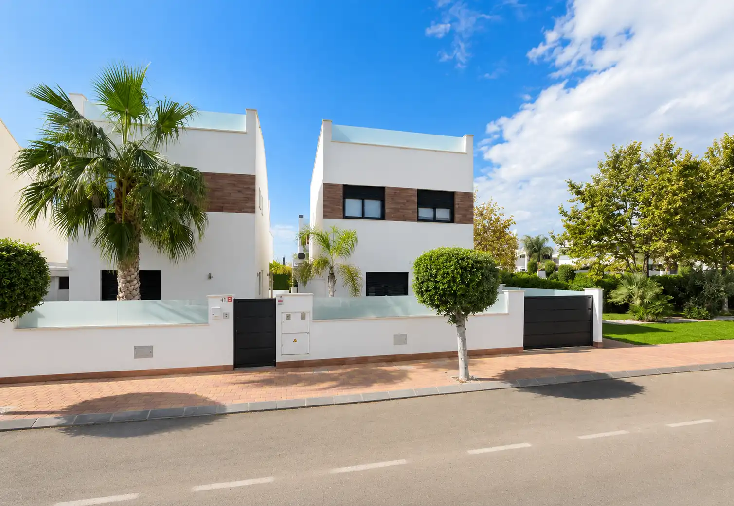 Vista exterior de Casa o xalet de lloguer en San Pedro del Pinatar amb Aire condicionat, Terrassa i Piscina