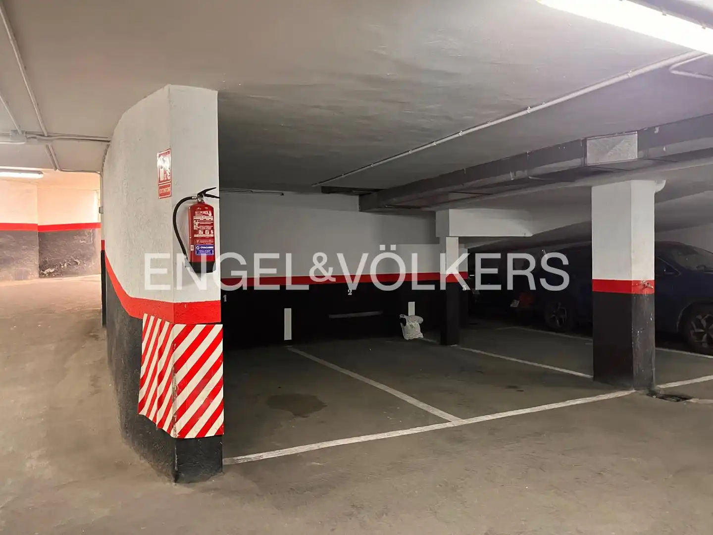 Parking de Piso de alquiler en Madrid con Calefacción