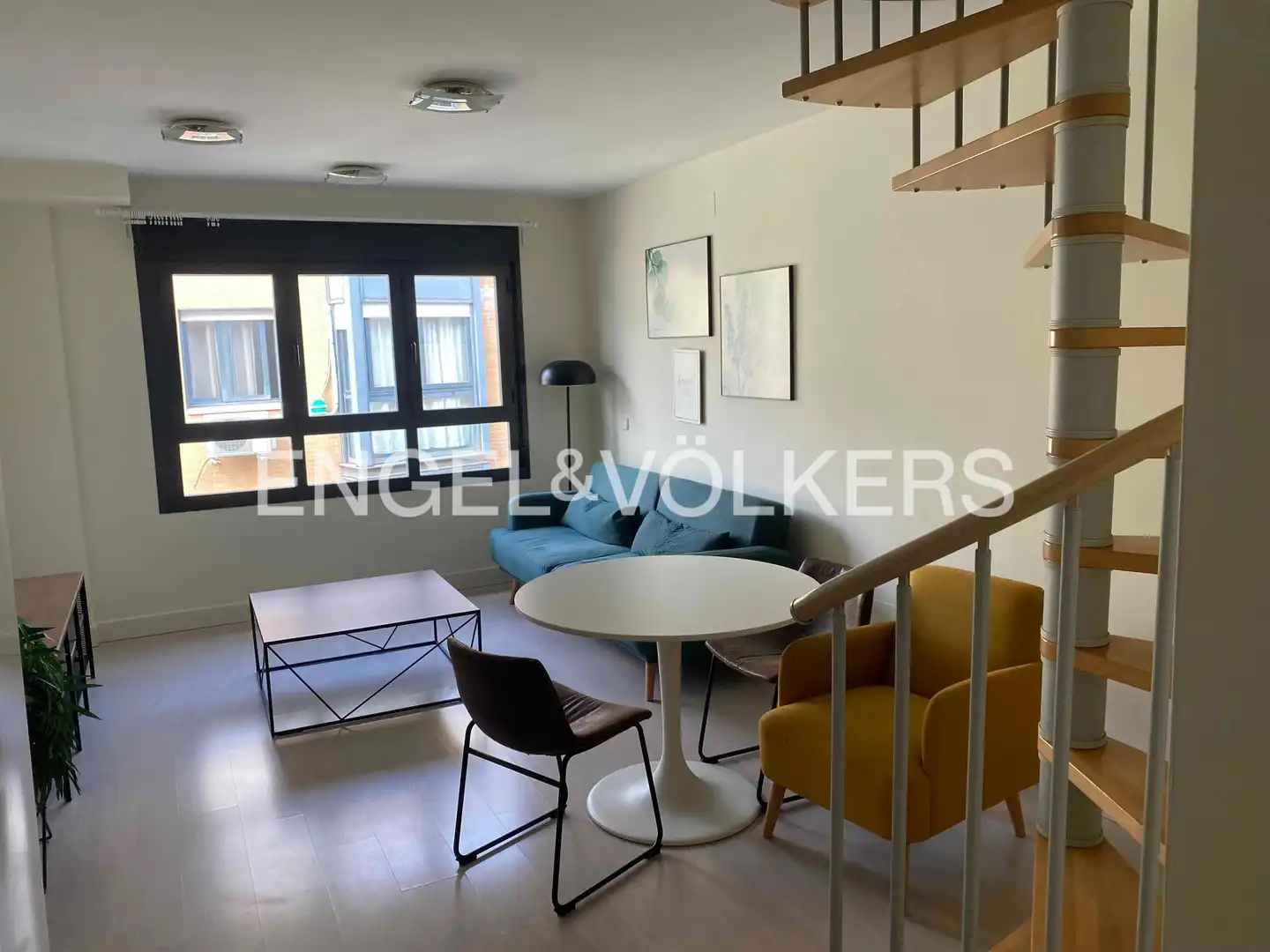 Duplex with lift for sale in Tetuán, imagen 3
