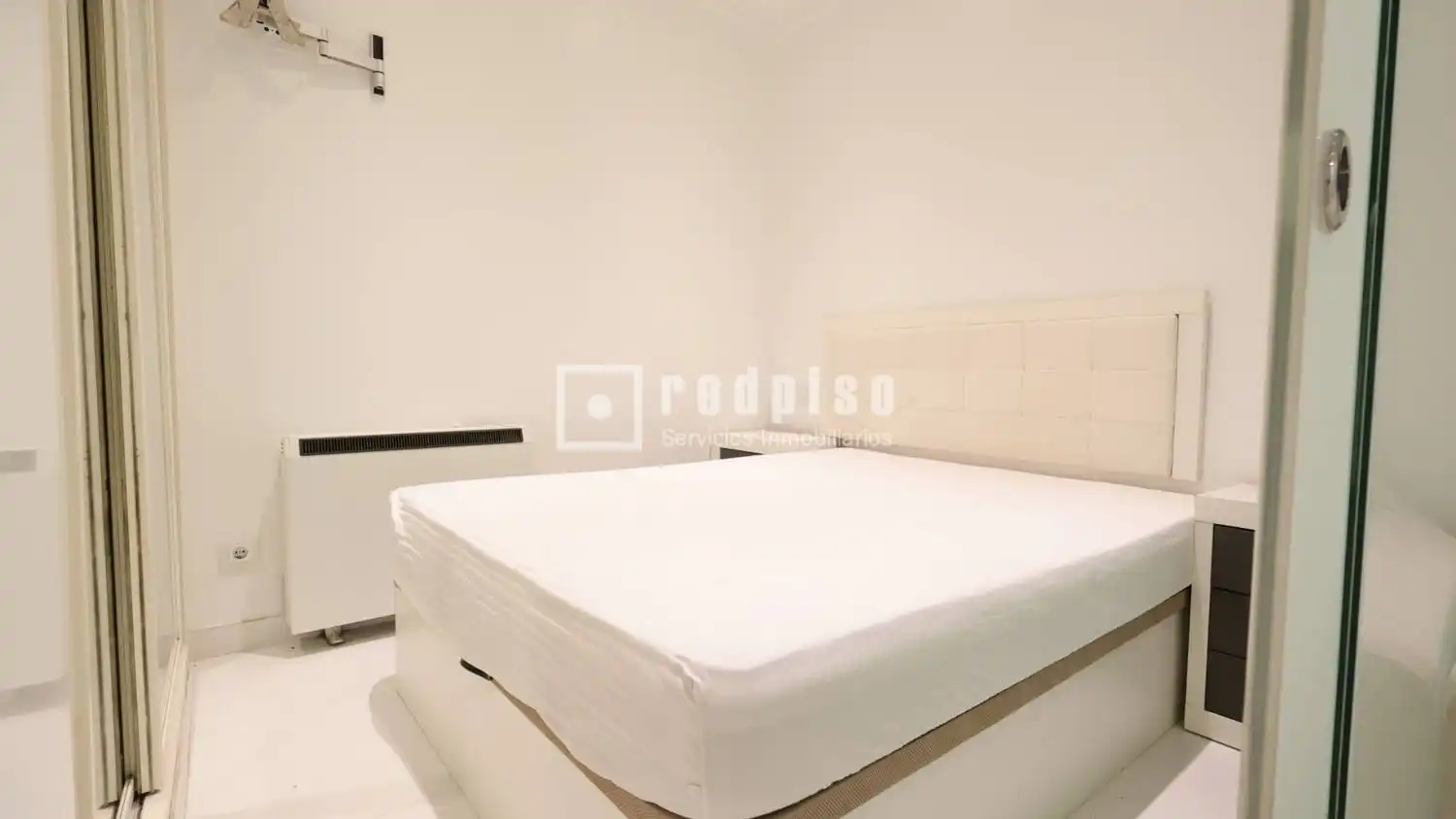 Schlafzimmer von Wohnungen zum Verkauf in Madrid mit Heizung, Terrasse und Möbliert
